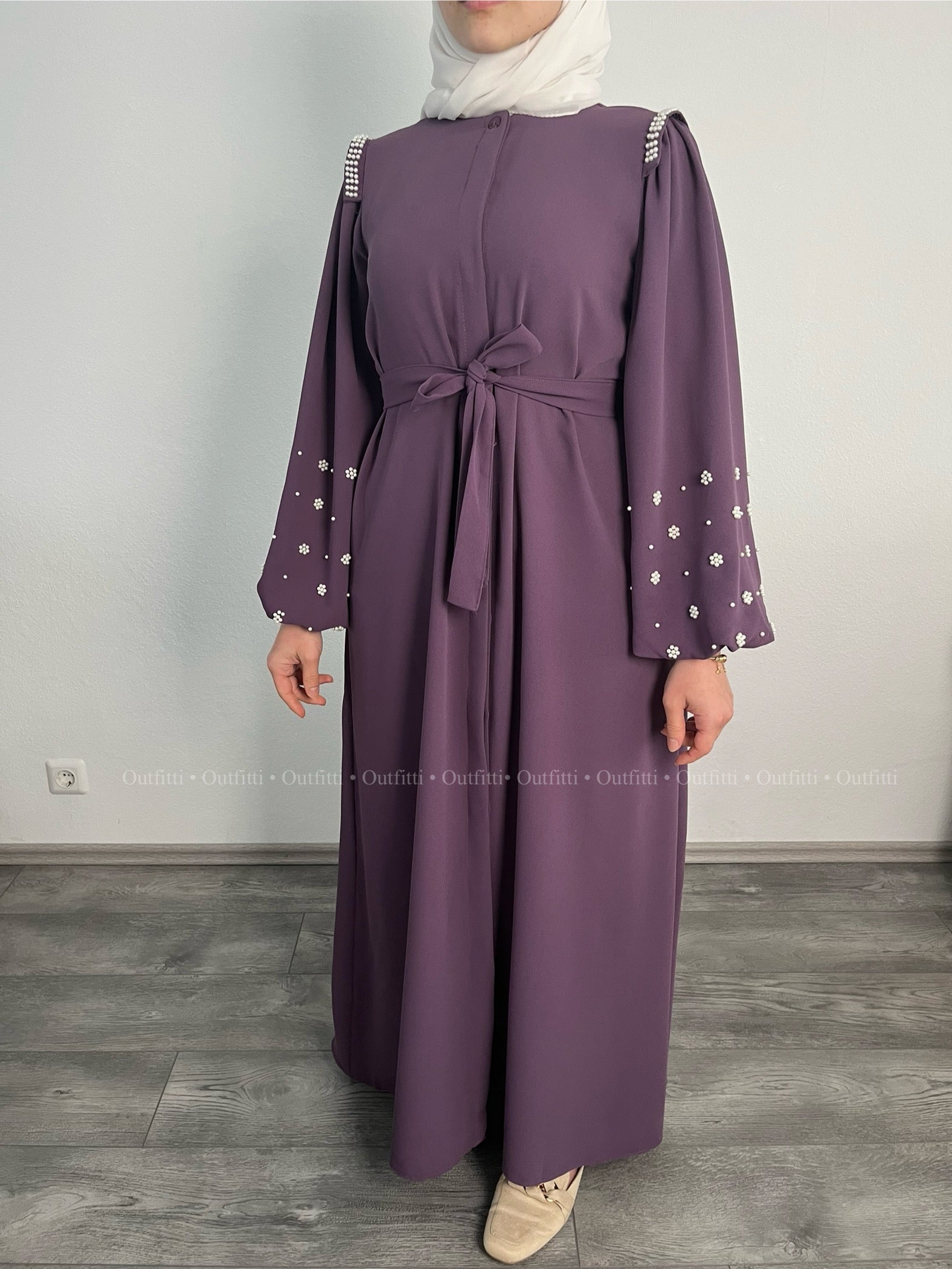 Zahra Abaya