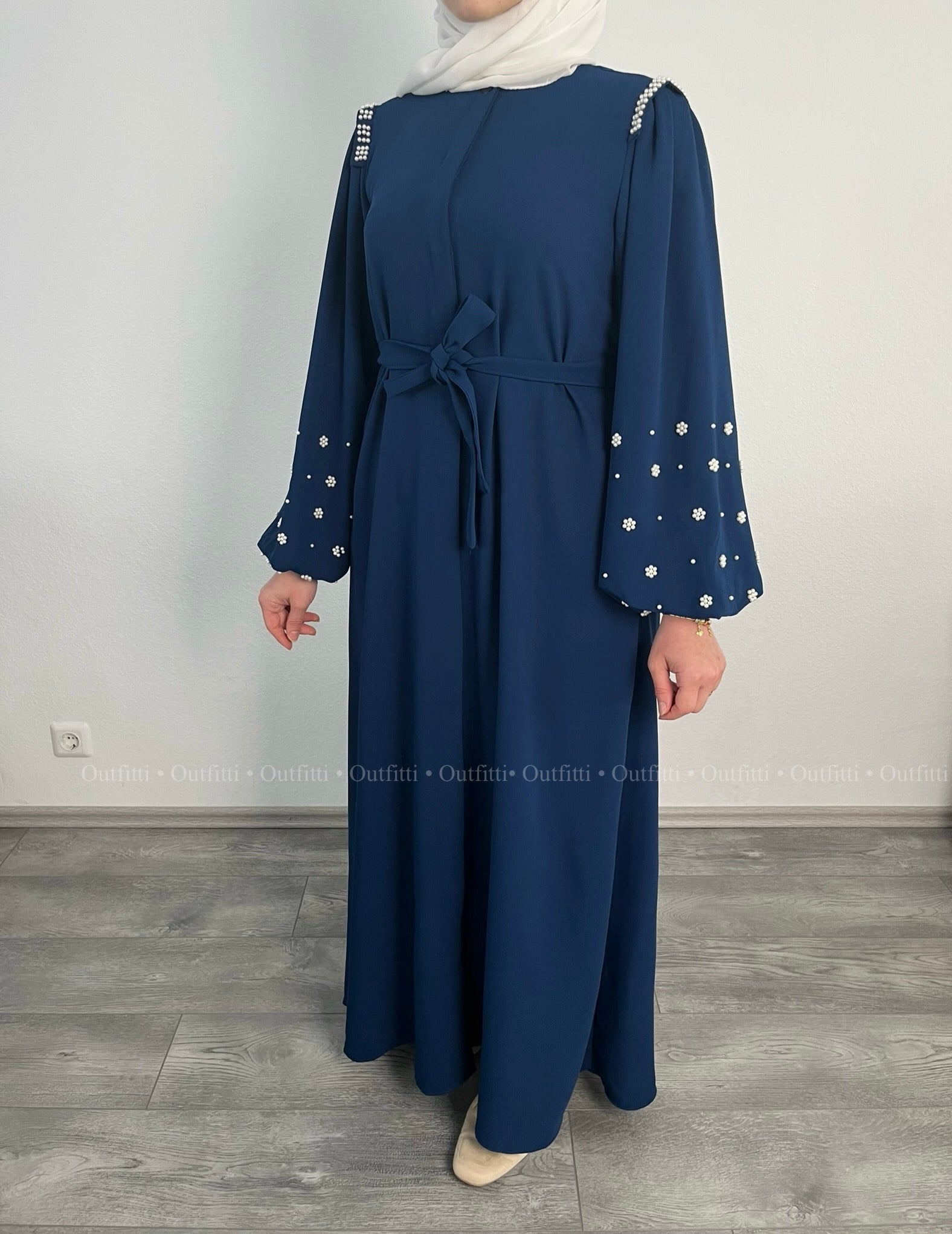 Zahra Abaya